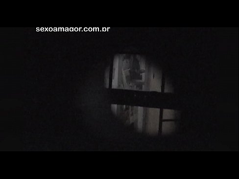❤️ Voajer iz susjedstva skriven iza šupljih cigli potajno snima Blondie ❤️❌ Samo porno kod nas ﹏